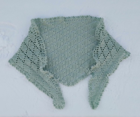 mini chale en crochet en laine atelier du mont miroir